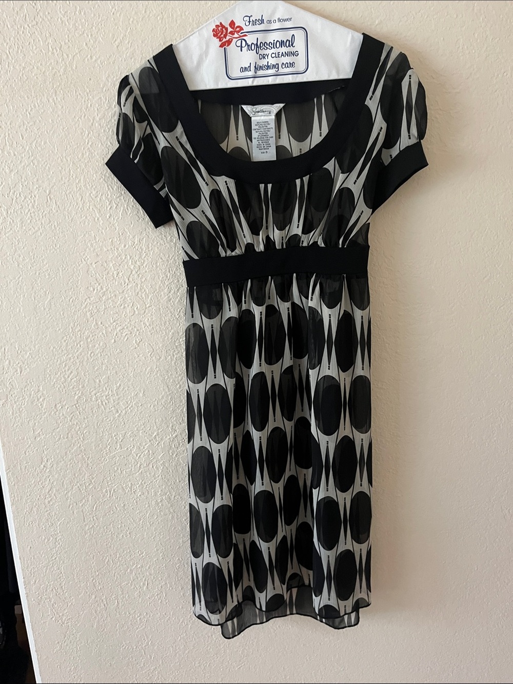 Speechless Black and White Oval-Print Midi Dress